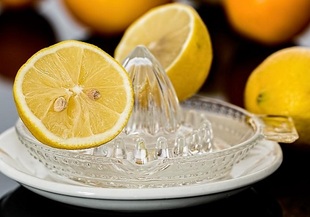 Погрижете се за здравето с чесън, мед, лимон и вода сутрин на гладно