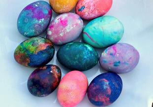 Боядисани яйца на пара – бабин метод за шарен ефект