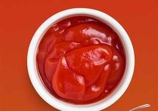 Домашен кетчуп със стафиди и сливи