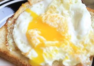 Как да си изпечем яйце за сандвич