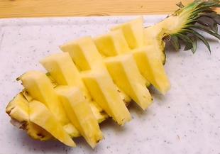 Как се реже и сервира пресен ананас