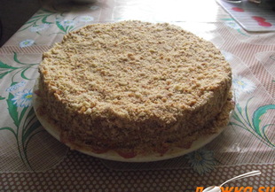 Торта Медена с маслен крем и ядки