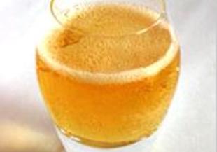 Медонада - напитка с мед и лимонов сок
