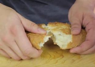 Как се превръща стар хляб в чисто нов