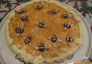 Торта Кошер с мед и кайсии