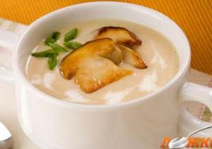 Карфиолена супа с гъби и мляко