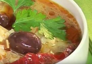 Велинградска супа с праз и зелева чорба