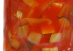 Туршия от тиквички в доматен сос