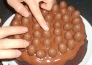Великденска шоколадова торта