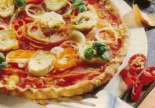 Зеленчукова пица с тиквички и чушки