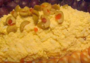 Яйчена салата с майонеза, горчица и чесън