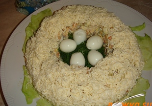 Руска салата с пъдпъдъчи яйца