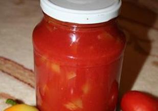 Зимнина с тиквички в доматен сос