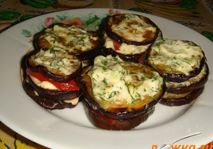 Ордьовър с патладжани, домати и майонеза