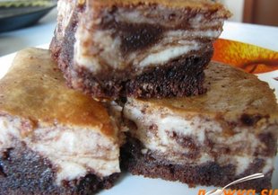 Мраморен сладкиш със сметана и шоколад