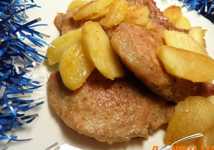 Свински пържоли с карамелизирани ябълки