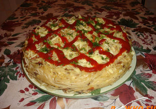 Солена торта от спагети със запръжка