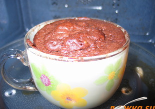 Какаов кекс с ядки на микровълнова