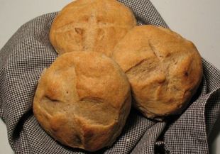 Пълнозърнест пшеничен хляб с мая