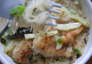Супа от рибешка глава с китайски спагети