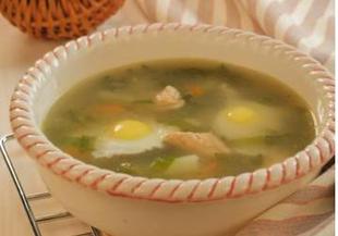 Зеленчукова супа с картофи, лапад и яйца