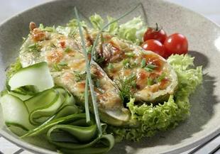 Пълнени тиквички със зеленчуци и риба тон