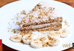 Бананова торта с мляко и орехи