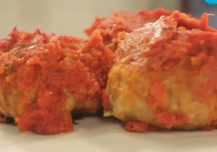 Сочни италиански кюфтета с гъст доматен сос