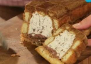 Дзукато - италиански десерт с бишкоти и тиква