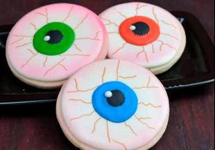 Плашещи бисквитки - кървави очи за Хелоуин