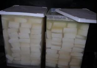 Видео как се прави бяло българско сирене