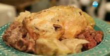 Пищно пиле със свинско и зелеви сарми