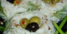 Оризови гнезда със стафиди и маслини