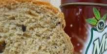 Хляб с кафе и сини сливи на домашна пекарна
