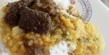 Ароматно къри с черен дроб, жълта леща и ориз