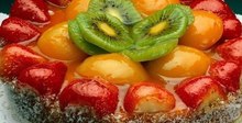 Плодова пита с желиран йогурт и ягоди