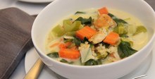 Френска супа с пилешко и зеленчуци
