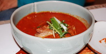 Гам Я Танг - корейска супа със свински кокал