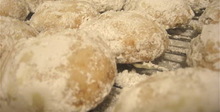 Чаени сладки с лешник