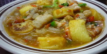 Супа с морски дарове и тофу