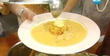 Френска супа с лук и картофени мъфини с шунка