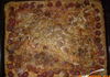 Пица с колбас, гъби и моцарела