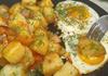 Сотирани картофи с яйца и чесън