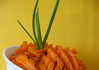 Мароканска салата с жарени моркови и ким