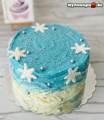 Зимна торта със снежинки